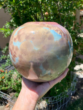 Load image into Gallery viewer, Wheel thrown 'globe' vase