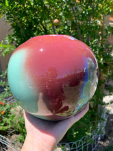Load image into Gallery viewer, Wheel Thrown 'Globe' Vase