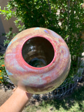 Load image into Gallery viewer, Wheel thrown 'globe' vase