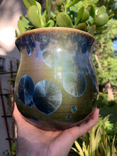 Load image into Gallery viewer, Ceramic Plant Pot Handmade Crystalline Glazed Medium Planter

