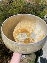 Load image into Gallery viewer, Wheel Thrown Crystalline Glazed Fruit Bowl
