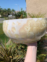 Load image into Gallery viewer, Wheel Thrown Crystalline Glazed Fruit Bowl
