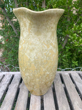 Load image into Gallery viewer, Crystalline Pottery Vase Handmade Decorative Flower Vase
