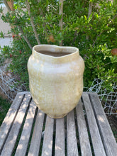 Load image into Gallery viewer, Crystalline Pottery Vase Handmade Decorative Flower Vase
