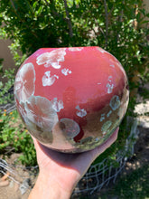 Load image into Gallery viewer, Wheel thrown &#39;globe&#39; vase
