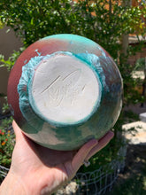 Load image into Gallery viewer, Wheel Thrown &#39;Globe&#39; Vase
