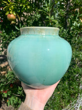 Load image into Gallery viewer, Crystalline Pottery Vase Handmade Decorative Flower Vase
