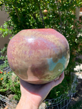 Load image into Gallery viewer, Wheel Thrown &#39;Globe&#39; Vase
